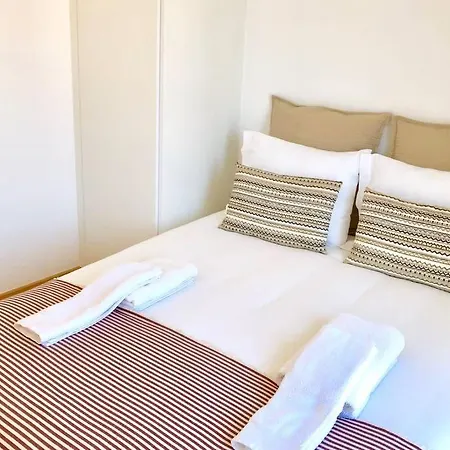 32 Top - Center Of Lisbon Duplex Apartment, Barrio Alto Esterno foto