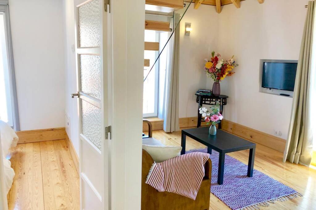 32 - Center Of Duplex Apartment, Barrio Alto Appartamento Lisbona