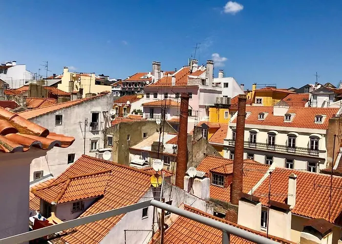 32 Top - Center Of Lisbon Duplex Apartment, Barrio Alto
