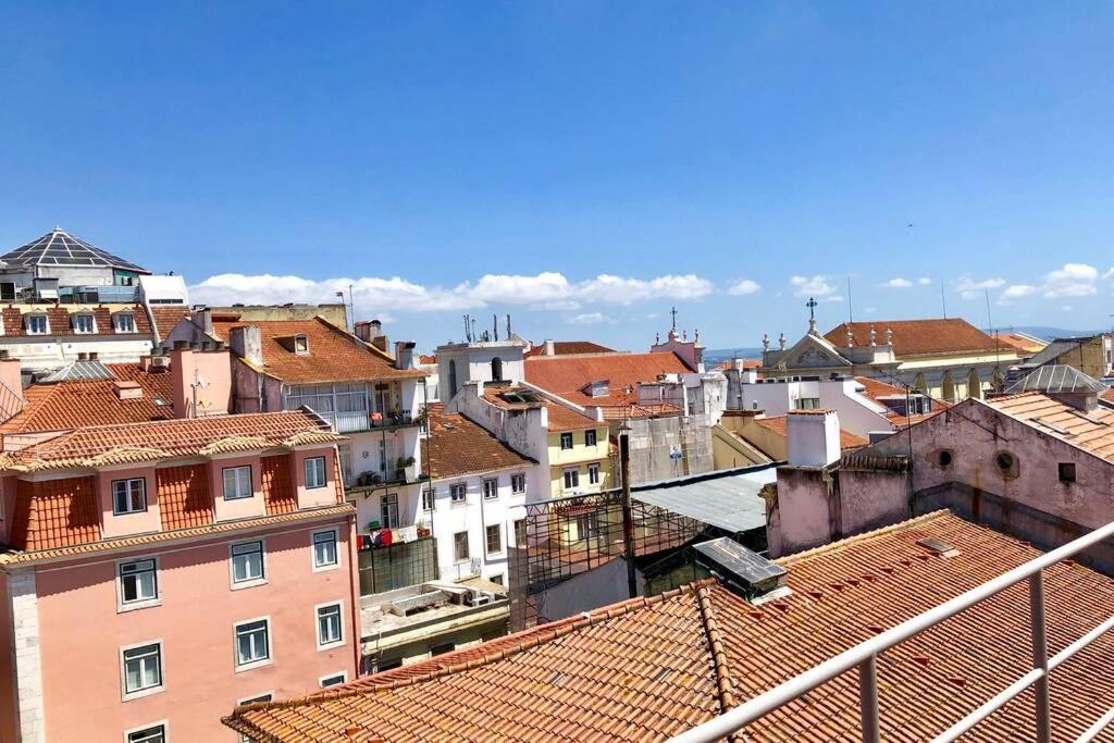 32 - Center Of Duplex Apartment, Barrio Alto * Lisbon