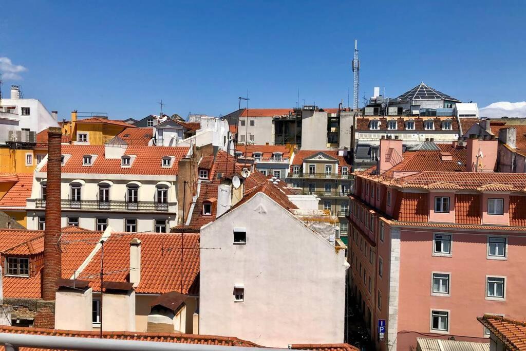 32 - Center Of Duplex Apartment, Barrio Alto * Lisbon