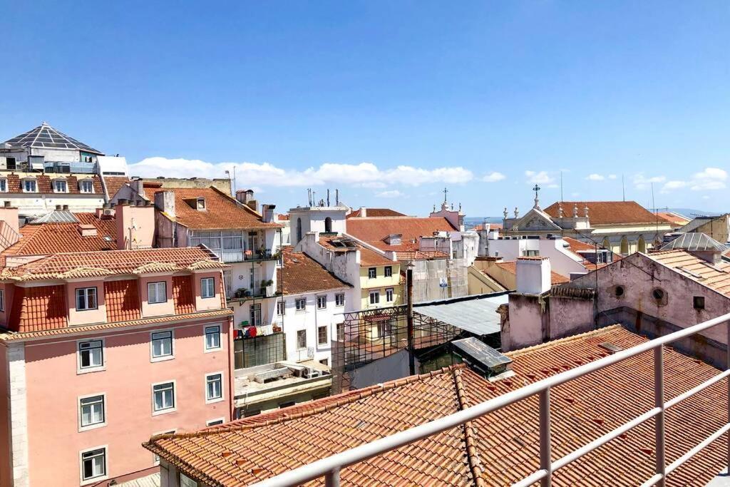 32 - Center Of Duplex Apartment, Barrio Alto * Lisbon